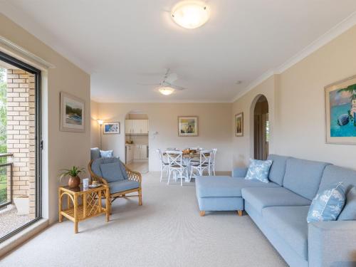 3 Victory Court 3 Columbia Cl spacious unit close to Little Beach