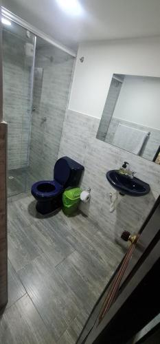Acogedor apartamento familiar 2do piso - 06 personas - El Edén Centro Comercial - image 4