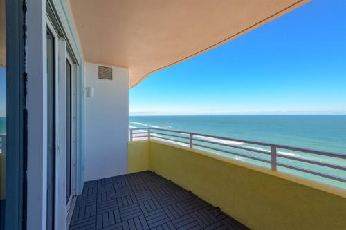 Unit 2225 Ocean Walk - 3 Bedroom Ocean Front - image 2