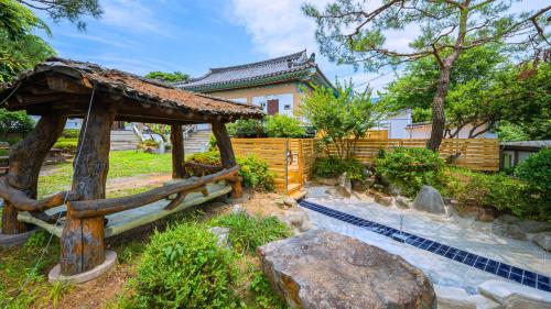Songrim Hanok Pension