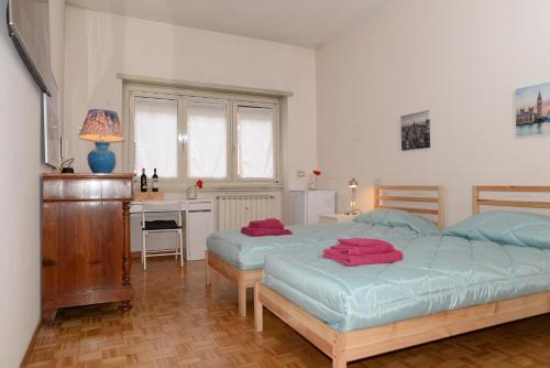 Welcome to our establishment We will be happy to welcome you, Roma (foto 4)