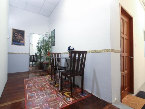 Room in Guest room - Central Double Room with Ac