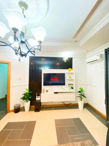 Kam Apartments- Stylish 3 bedroom semi detached duplex osapa London lekki Shortlet Longlet