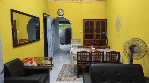 Homestay Opah Parit Buntar, Perak