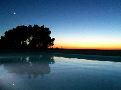 Provence Aix Coteaux gîte à louer Vernègues