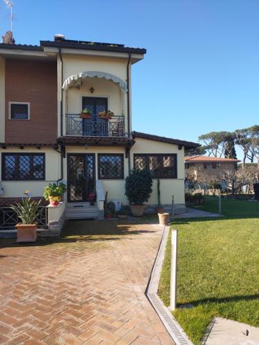 مدخل, Nonna Genoveffa, camere in أوستيا