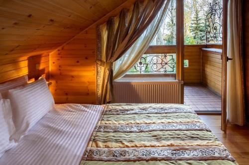 Hutor Hotel - image 13