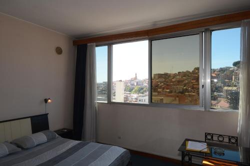 Double Room image 10