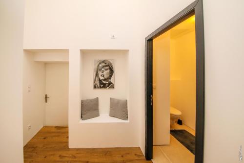 浴室, LOFT SPACIEUX - PISCINE - 220m2 - CALME in 拉巴斯蒂德德萊維