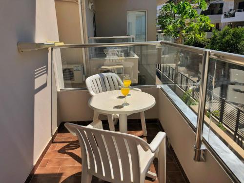 Caravel Hotel Apartments - image 7