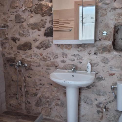 Aliki's Cottage