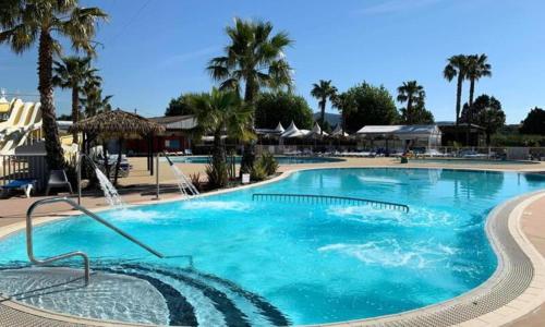 Mobil home tout equipe 2 chambres/6 places au calme Frejus