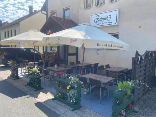 B&B Großhabersdorf - Bauer´s Pension-Restaurant-Catering - Bed and Breakfast Großhabersdorf