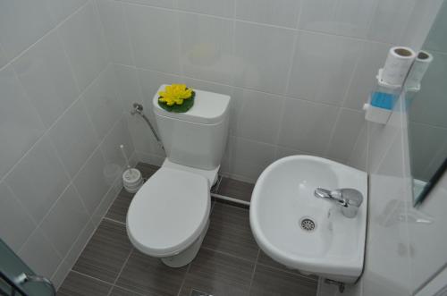 Guest House Konak Iris - image 2