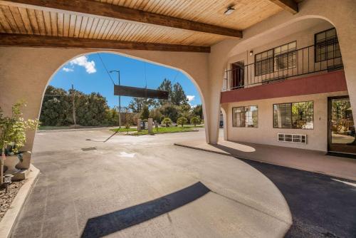 Quality Inn Near Fort Hunter Liggett