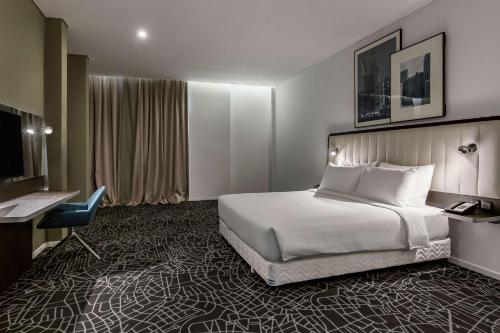 Radisson Hotel & Apartments Dammam Industry City photo 3