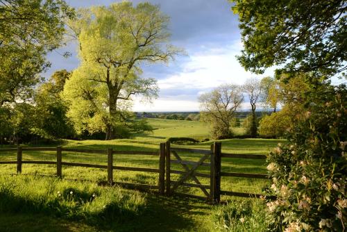 Hilltop Country House