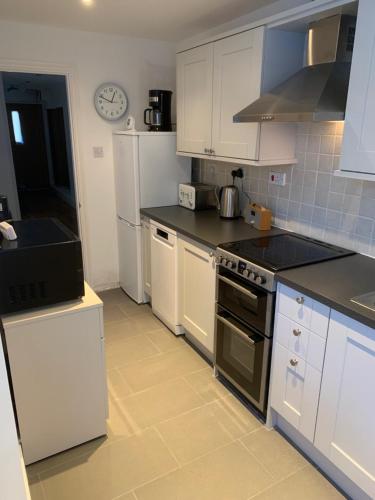 Comfy flat in the heart of St Leonards - image 14