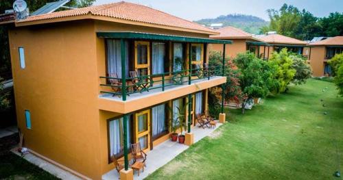 Tarangi Resort & Spa - A River Access Property