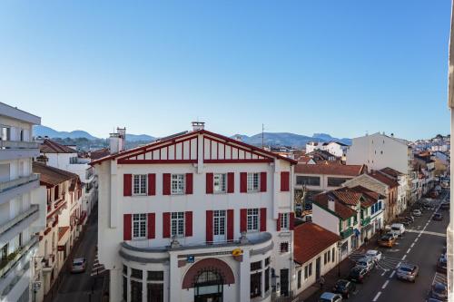 Appartement lumineux centre ville à 200 m de la plage - Location saisonnière - Saint-Jean-de-Luz