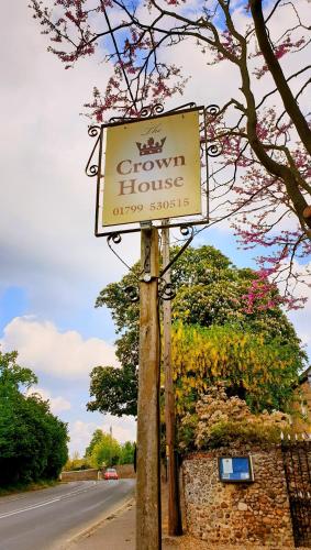 Pet Friendly The Crown House Inn