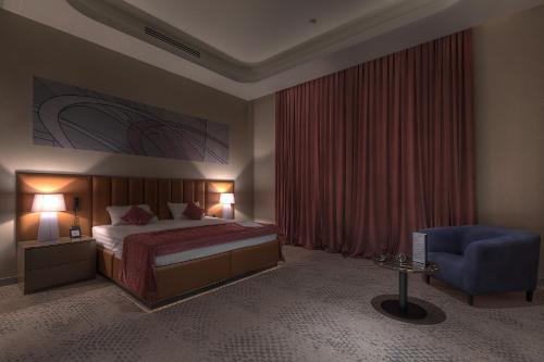 Ágy, 11 Rooms Почасовая аренда near Lenin sírja