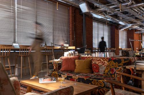 Lobby, MOB House in Saint-Ouen