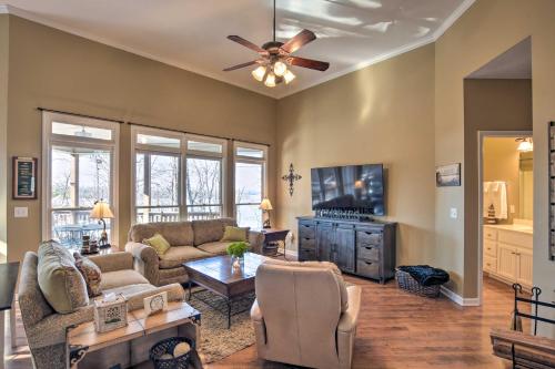 Lavonia Lake House with Private Dock and Bonfire! Lavonia Lake House with Private Dock and Bonfire!