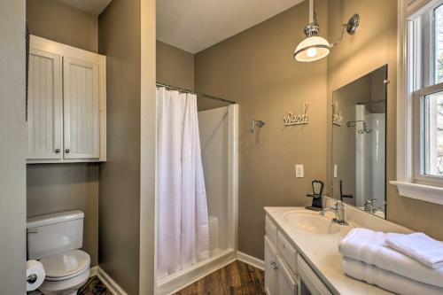 Lavonia Lake House with Private Dock and Bonfire! Lavonia Lake House with Private Dock and Bonfire!