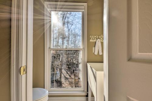 Lavonia Lake House with Private Dock and Bonfire! Lavonia Lake House with Private Dock and Bonfire!