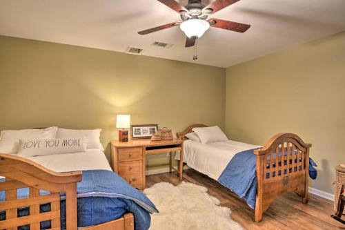 Lavonia Lake House with Private Dock and Bonfire! Lavonia Lake House with Private Dock and Bonfire!