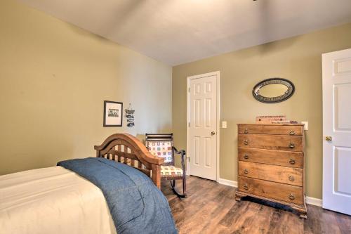 Lavonia Lake House with Private Dock and Bonfire! Lavonia Lake House with Private Dock and Bonfire!