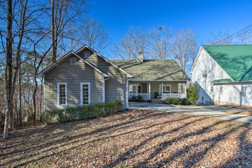 Lavonia Lake House with Private Dock and Bonfire! Lavonia Lake House with Private Dock and Bonfire!