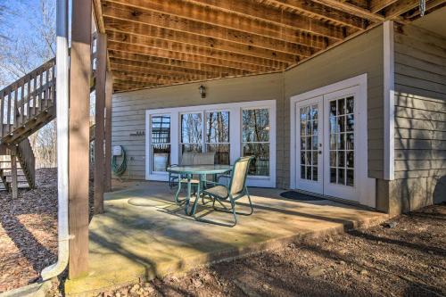 Lavonia Lake House with Private Dock and Bonfire! Lavonia Lake House with Private Dock and Bonfire!