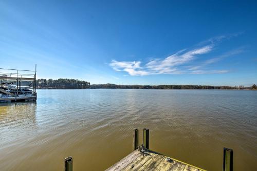 Lavonia Lake House with Private Dock and Bonfire! Lavonia Lake House with Private Dock and Bonfire!