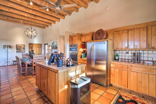 Santa Fe Sanctuary with Views at Every Turn in Santa Fe, USA
