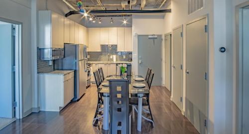 2BR Fully Furnished Apartment in Midtown Atlanta apts in SoNo District