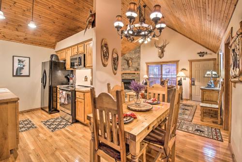 Branson West Gem Less Than 3 Mi to Silver Dollar City!