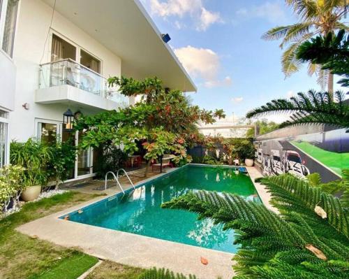 juhu villa by the beach chennai.