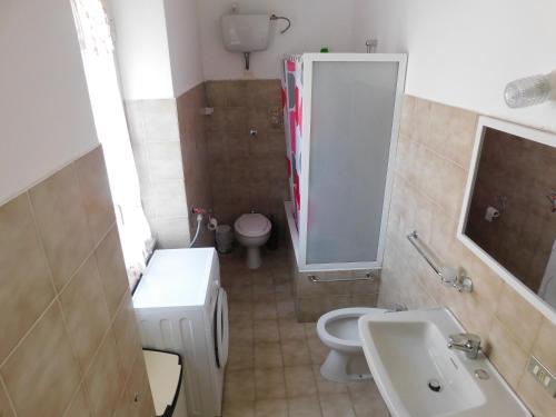 Bathroom, La casa di Mascia in Roccasecca