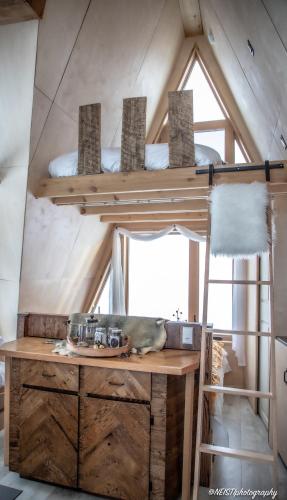 Modern Viking Cabin, luxurious, secluded, off-grid