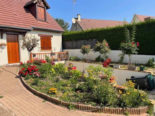 MAISON ENTIERE AVEC JARDIN gîte à louer Archemont