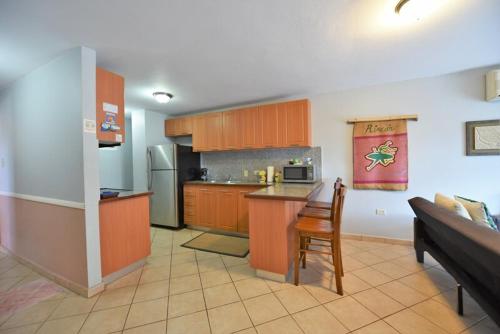 Seashore Condo - image 9