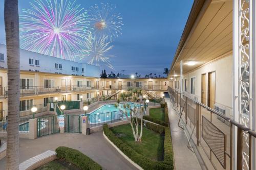 Americas Best Value Inn & Suites Anaheim