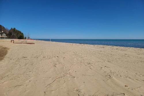 Sunrise Beach Oscoda @ Surfside