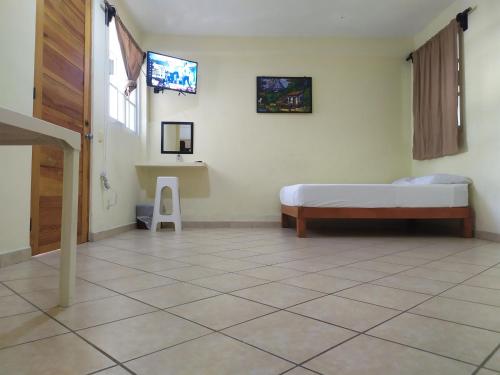 HABITACIONES CENTRICAS ZIHUATANEJO