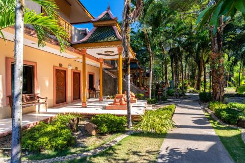 room detail thumbnail 1