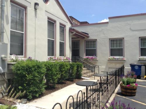 Inn Port D'Vino – Dayton, OH
