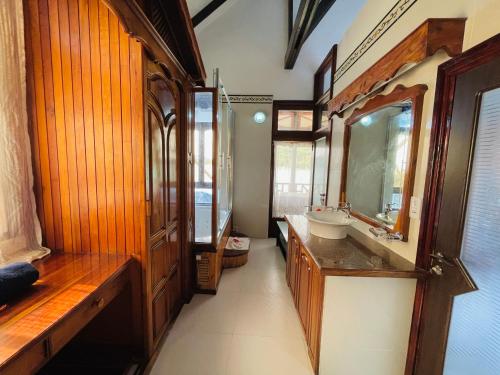 Villa Chez Batista – Anse Takamaka, SC