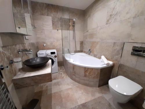 2 bedrooms, 2 beds